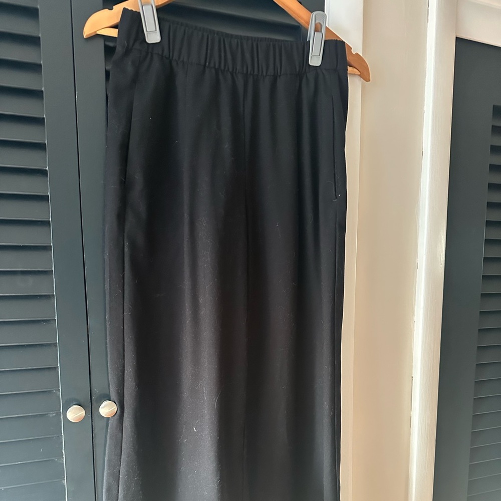 Ann Taylor Black Flowy Stretch Waist Pants